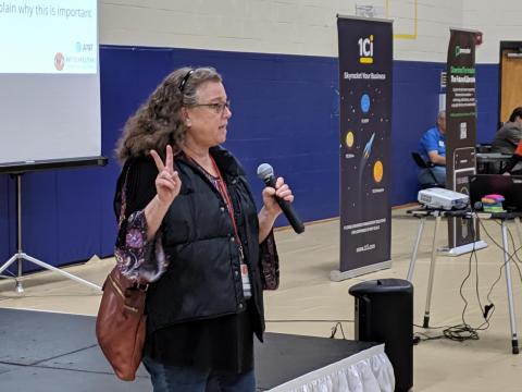 Cheryl Schneider pitching her idea